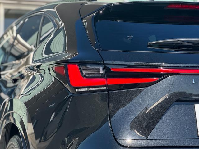 ＮＸ ＮＸ３５０ｈ　Ｆスポーツ　ＴＲＤエアロ（Ｆ／Ｓ／Ｒ　オレンジキャリパー　デジタルインナーミラー　ドライブレコーダー　アドバンストパーク　赤レザーシート　１４インチディスプレイオーディオ　パノラミックビューモニター　ＥＴＣ２．０（41枚目）