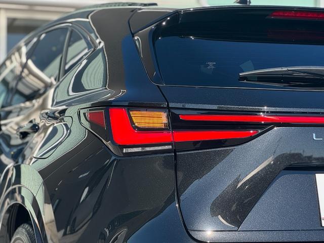 ＮＸ ＮＸ３５０ｈ　Ｆスポーツ　ＴＲＤエアロ（Ｆ／Ｓ／Ｒ　オレンジキャリパー　デジタルインナーミラー　ドライブレコーダー　アドバンストパーク　赤レザーシート　１４インチディスプレイオーディオ　パノラミックビューモニター　ＥＴＣ２．０（42枚目）