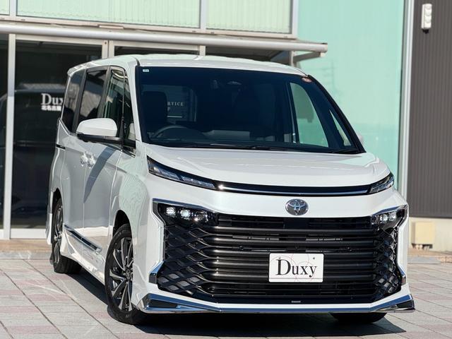 ヴォクシー ハイブリッドＳ－Ｚ　１３．２型有機ＥＬ後席モニター　モデリスタエアロ（Ｆ／Ｓ／Ｒ）　快適利便パッケージｈｉｇｈ　ユニバーサルステップ　トヨタチームメイト　ヘッドアップディスプレイ　３眼ＬＥＤヘッドライト　デジタルミラー（5枚目）