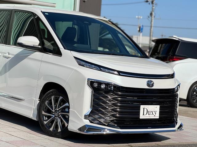 ヴォクシー ハイブリッドＳ－Ｚ　１３．２型有機ＥＬ後席モニター　モデリスタエアロ（Ｆ／Ｓ／Ｒ）　快適利便パッケージｈｉｇｈ　ユニバーサルステップ　トヨタチームメイト　ヘッドアップディスプレイ　３眼ＬＥＤヘッドライト　デジタルミラー（12枚目）