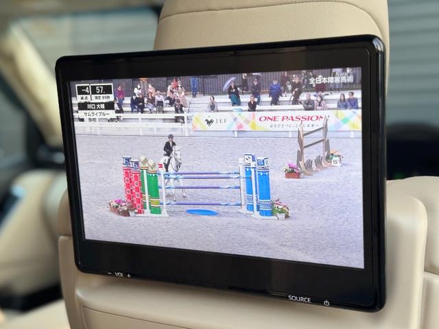 ランドクルーザー ＺＸ　モデリスタエアロ（Ｆ／Ｓ／Ｒ）　ＪＢＬプレミアムサウンド　リアエンターテイメント　黒ルーフレール　寒冷地仕様　１２．３型アルパインデジタルインナーミラー　ベージュレザーシート　パノラミックビューモニタ（10枚目）
