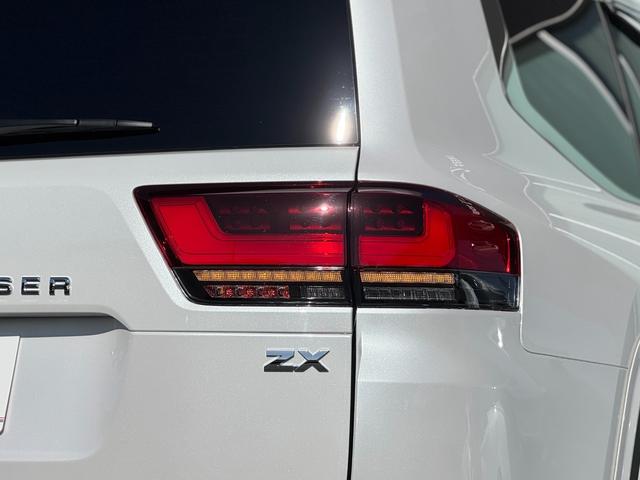 ランドクルーザー ＺＸ　モデリスタエアロ（Ｆ／Ｓ／Ｒ）　ＪＢＬプレミアムサウンド　リアエンターテイメント　黒ルーフレール　寒冷地仕様　１２．３型アルパインデジタルインナーミラー　ベージュレザーシート　パノラミックビューモニタ（47枚目）