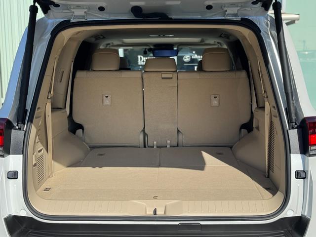 ランドクルーザー ＺＸ　モデリスタエアロ（Ｆ／Ｓ／Ｒ）　ＪＢＬプレミアムサウンド　リアエンターテイメント　黒ルーフレール　寒冷地仕様　１２．３型アルパインデジタルインナーミラー　ベージュレザーシート　パノラミックビューモニタ（78枚目）