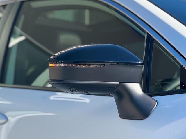 カローラクロス ハイブリッド Z 4WD モデリスタエアロ(F/S/R) パノラマルーフ パノラミックビューモニター ブラインドスポットモニター ステアリングヒーター 寒冷地仕様 リアフォグランプ 10.5インチディスプレイオーディオ(28枚目)