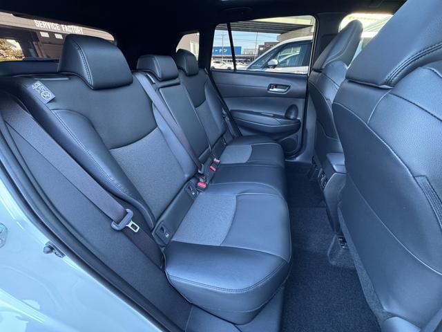 カローラクロス ハイブリッド Z 4WD モデリスタエアロ(F/S/R) パノラマルーフ パノラミックビューモニター ブラインドスポットモニター ステアリングヒーター 寒冷地仕様 リアフォグランプ 10.5インチディスプレイオーディオ(49枚目)