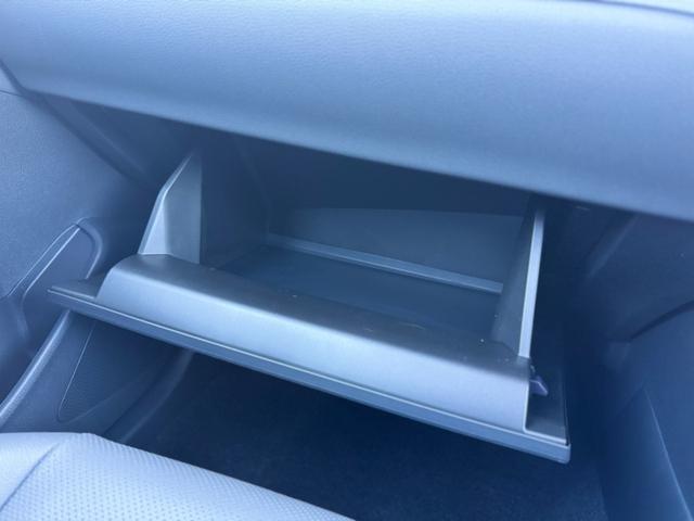 カローラクロス ハイブリッド Z 4WD モデリスタエアロ(F/S/R) パノラマルーフ パノラミックビューモニター ブラインドスポットモニター ステアリングヒーター 寒冷地仕様 リアフォグランプ 10.5インチディスプレイオーディオ(76枚目)