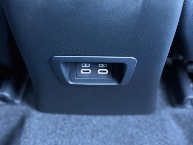 カローラクロス ハイブリッド Z 4WD モデリスタエアロ(F/S/R) パノラマルーフ パノラミックビューモニター ブラインドスポットモニター ステアリングヒーター 寒冷地仕様 リアフォグランプ 10.5インチディスプレイオーディオ(78枚目)