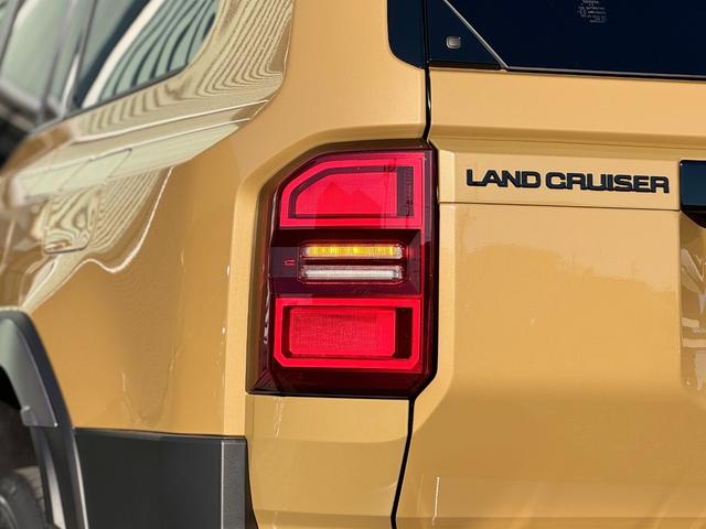 ランドクルーザー250 VXファーストエディション 丸目ledヘッドライト モデリスタパッケージ/ガーニッシュ シグネチャーイルミ ムーンルーフ デジタルミラー ブラウンレザーシート パノラミックビューモニター ブラインドスポットモニター ETC2.0(41枚目)