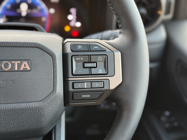 ランドクルーザー250 VXファーストエディション 丸目ledヘッドライト モデリスタパッケージ/ガーニッシュ シグネチャーイルミ ムーンルーフ デジタルミラー ブラウンレザーシート パノラミックビューモニター ブラインドスポットモニター ETC2.0(68枚目)