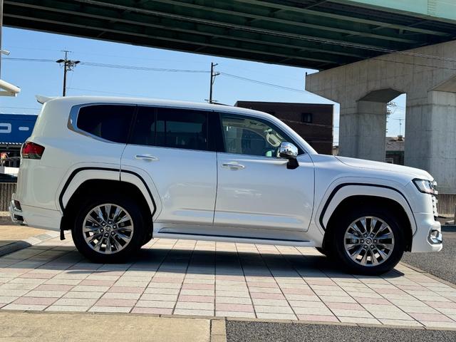 ランドクルーザー ZX モデリスタエアロ(F/R/オーバーフェンダー) JBLプレミアムサウンド リアエンターテイメント リア電動デフロック クールBOX タイヤ空気圧警報システム ベージュレザーシート(6枚目)