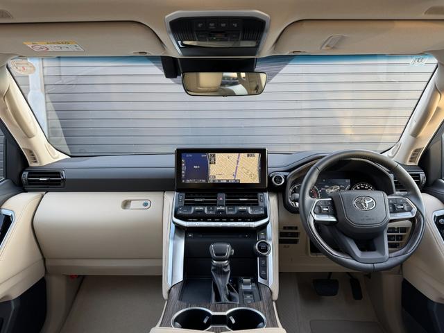 ランドクルーザー ZX モデリスタエアロ(F/R/オーバーフェンダー) JBLプレミアムサウンド リアエンターテイメント リア電動デフロック クールBOX タイヤ空気圧警報システム ベージュレザーシート(8枚目)