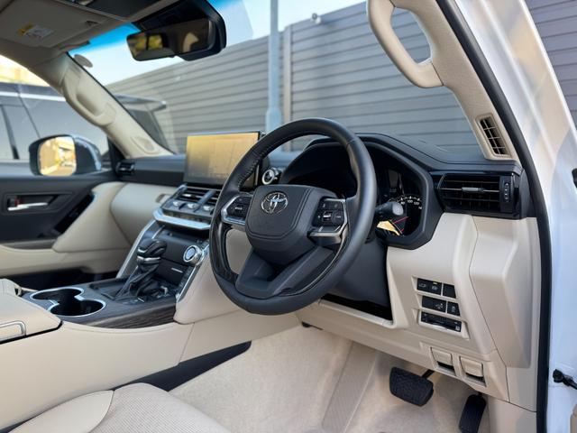 ランドクルーザー ZX モデリスタエアロ(F/R/オーバーフェンダー) JBLプレミアムサウンド リアエンターテイメント リア電動デフロック クールBOX タイヤ空気圧警報システム ベージュレザーシート(48枚目)