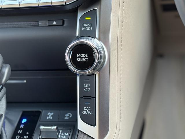 ランドクルーザー ZX モデリスタエアロ(F/R/オーバーフェンダー) JBLプレミアムサウンド リアエンターテイメント リア電動デフロック クールBOX タイヤ空気圧警報システム ベージュレザーシート(64枚目)