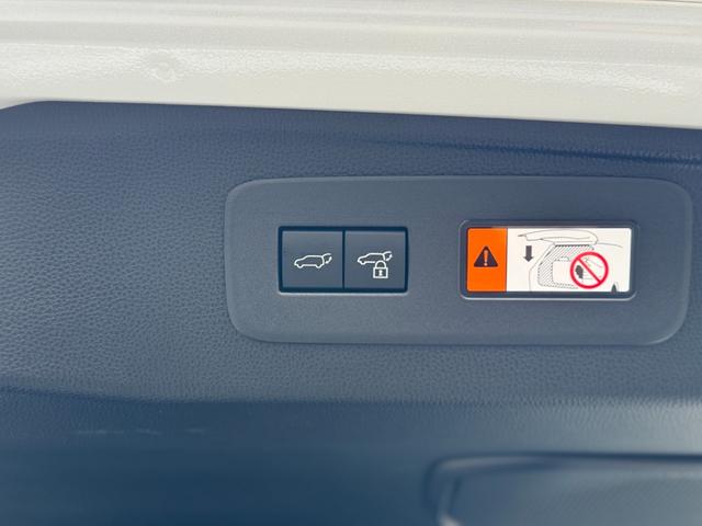 �p���[�o�b�N�h�A���Ă܂����c�����R����o�b�N�h�A�̃X�C�b�`�ЂƂŃh�A�̊J���\���c