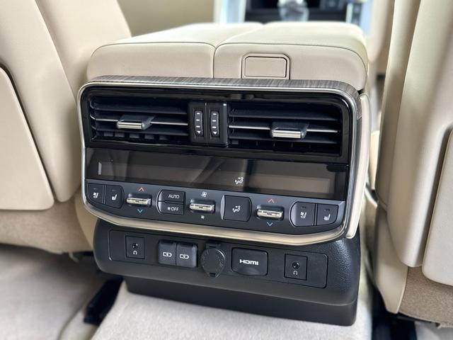 ���@�\�̃{�^�����t���Ă��܂����c