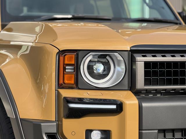 ランドクルーザー２５０ ＶＸファーストエディション　モデリスタパッケージ　シグネチャーイルミ　丸目ＬＥＤヘッドライト　トヨタチームメイト　デジタルミラー　ムーンルーフ　パノラミックビューモニター　ブラインドスポットモニター　１３．２インチディスプレイ（23枚目）