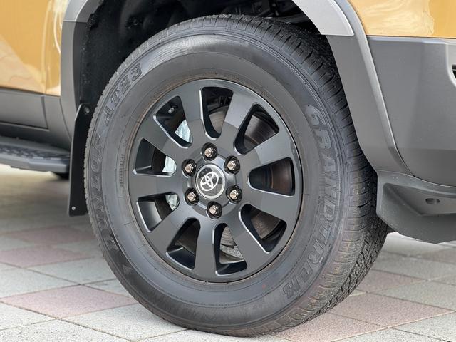 ランドクルーザー２５０ ＶＸファーストエディション　モデリスタパッケージ　シグネチャーイルミ　丸目ＬＥＤヘッドライト　トヨタチームメイト　デジタルミラー　ムーンルーフ　パノラミックビューモニター　ブラインドスポットモニター　１３．２インチディスプレイ（34枚目）