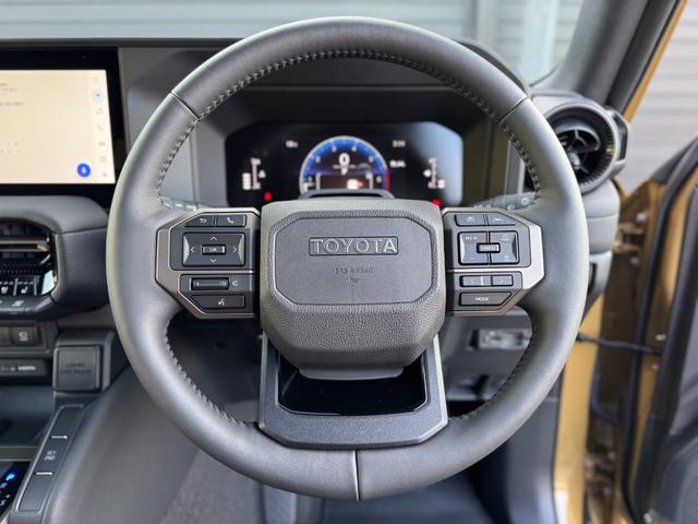 ランドクルーザー２５０ ＶＸファーストエディション　モデリスタパッケージ　シグネチャーイルミ　丸目ＬＥＤヘッドライト　トヨタチームメイト　デジタルミラー　ムーンルーフ　パノラミックビューモニター　ブラインドスポットモニター　１３．２インチディスプレイ（68枚目）