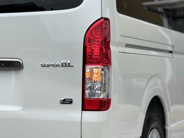 ハイエースバン ロングスーパーＧＬ　ダークプライムＳ　アルパイン１１インチフローティングナビ　パノラミックビューモニター　デジタルインナーミラー　寒冷地仕様　両側パワースライドドア　　スカッフプレート黒ハーフレザーシート　トヨタセーフティーセンス　ＥＴＣ（43枚目）