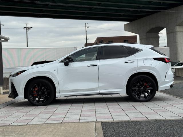 ＮＸ ＮＸ３５０ｈ　Ｆスポーツ　ＴＲＤエアロ（Ｆ／Ｓ／Ｒ）　パノラマルーフ　ルーフレール　ＬＥＸＵＳチームメイトアドバンストパーク　デジタルインナーミラー　オレンジキャリパー　３眼ＬＥＤヘッドライト　パノラマビュー　赤レザーシート（34枚目）