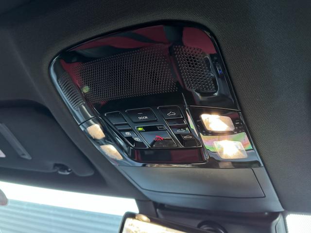 ＮＸ ＮＸ３５０ｈ　Ｆスポーツ　ＴＲＤエアロ（Ｆ／Ｓ／Ｒ）　パノラマルーフ　ルーフレール　ＬＥＸＵＳチームメイトアドバンストパーク　デジタルインナーミラー　オレンジキャリパー　３眼ＬＥＤヘッドライト　パノラマビュー　赤レザーシート（59枚目）