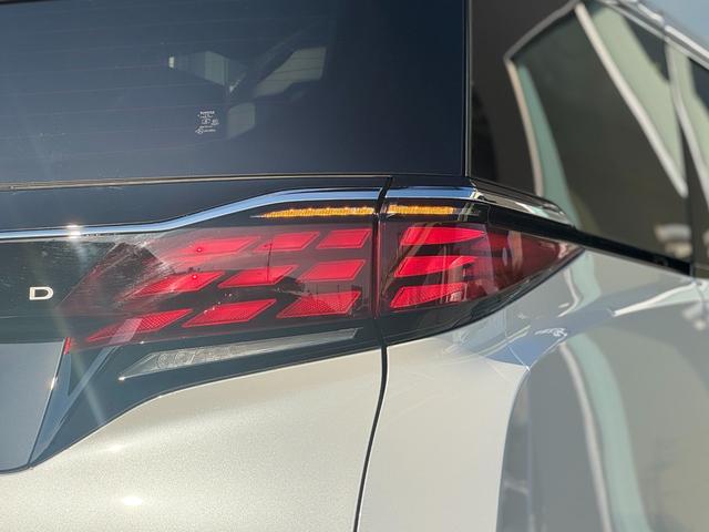 アルファード Ｚ　１３．２型有機ＥＬ後席モニター　左右独立ムーンルーフ　デジタルインナーミラー　ドライブレコーダー　パノラミックビューモニタ　ブラインドスポットモニター　１４インチディスプレイオーディオ　１８インチＡＷ（44枚目）