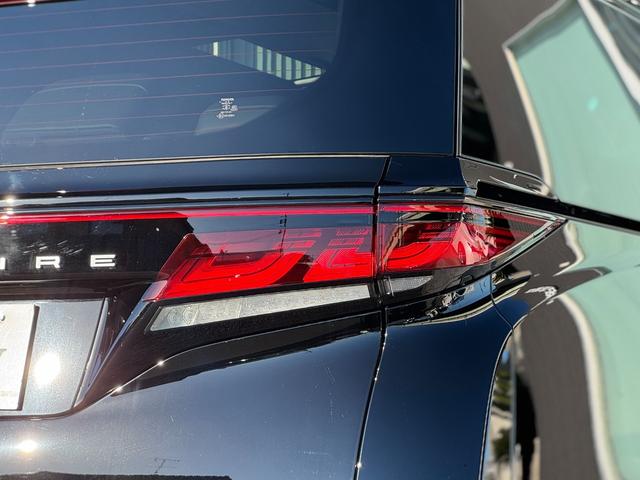 ヴェルファイアハイブリッド Ｚ　プレミア　１３．２型有機ＥＬ後席モニター　ユニバーサルステップ　デジタルインナーミラー　カラーヘッドアップディスプレイ　トヨタチームメイト　左右独立ムーンルーフ　ブラインドスポットモニタ　１４インチディスプレイ（44枚目）