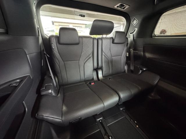 ヴェルファイアハイブリッド Ｚ　プレミア　１３．２型有機ＥＬ後席モニター　ユニバーサルステップ　デジタルインナーミラー　カラーヘッドアップディスプレイ　トヨタチームメイト　左右独立ムーンルーフ　ブラインドスポットモニタ　１４インチディスプレイ（50枚目）