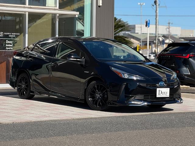 プリウス Ｓ　モデリスタエアロ（Ｆ／Ｓ／Ｒ）　アルパイン１２．３型デジタルインナーミラー　ケンウッド９インチナビ　社外１７インチＡＷ　レーダー探知機　ドライブレコーダー　バックカメラ　トヨタセーフティーセンス（11枚目）