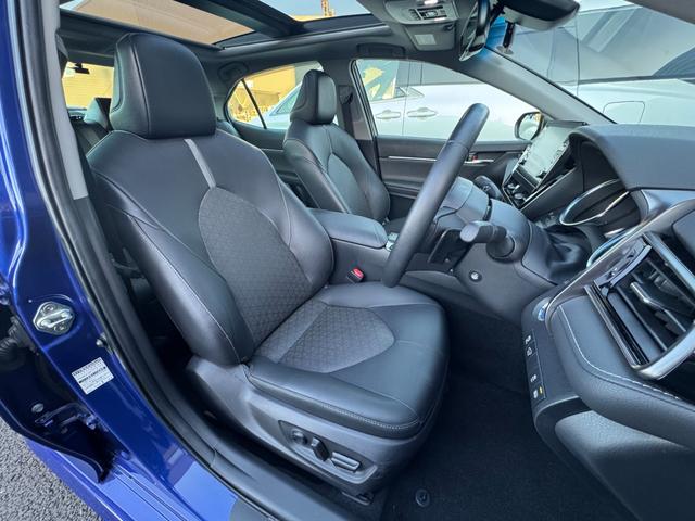 カムリ ＷＳレザーパッケージ　パノラマルーフ　トヨタ純正９インチディスプレイオーディオ　ナビ　バックカメラ　黒ハーフレザーシート　シートヒーター　ブラインドスポットモニター　ＥＴＣ　純正１８インチＡＷ　トヨタセーフティーセンス（41枚目）