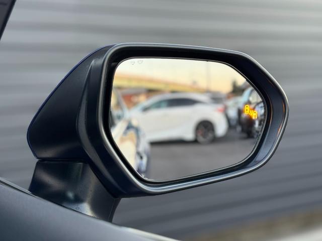 カムリ ＷＳレザーパッケージ　パノラマルーフ　トヨタ純正９インチディスプレイオーディオ　ナビ　バックカメラ　黒ハーフレザーシート　シートヒーター　ブラインドスポットモニター　ＥＴＣ　純正１８インチＡＷ　トヨタセーフティーセンス（65枚目）