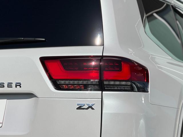 ランドクルーザー ＺＸ　モデリスタエアロ（Ｆ／Ｓ／Ｒ）　ＪＢＬプレミアムサウンド　リアエンターテイメント　黒ルーフレール　寒冷地仕様　１２．３型アルパインデジタルインナーミラー　ベージュレザーシート　パノラミックビューモニタ（46枚目）