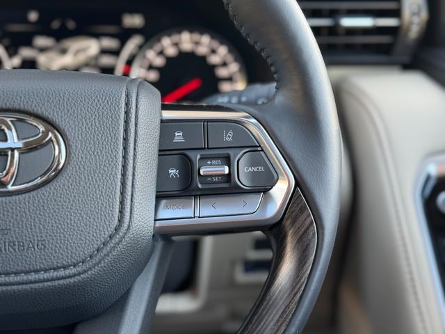 �X�e�A�����O�X�C�b�`�ő��s�����ڐ�����炷����������\�ł���