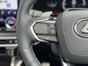 ステアリングスイッチで走行中も目線を逸らす事無く操作可能です☆