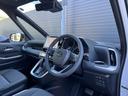 ハイブリッドＳ－Ｚ　４ＷＤ　１３．２型有機ＥＬ後席モニター　快適利便パッケージｈｉｇｈ　ユニバーサルステップ　３眼ＬＥＤヘッドライト　トヨタチームメイトアドバンストパーク　デジタルミラー　ＣＤ／ＤＶＤデッキ　寒冷地仕様（44枚目）