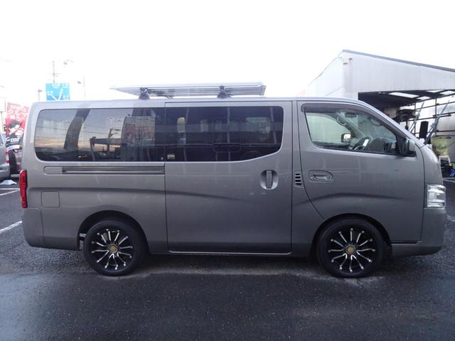 ＮＶ３５０キャラバンバン ロングプレミアムＧＸターボ　ワンオーナー　ディーゼルターボ　メッキグリル　社外ＬＥＤテール　社外１７ＡＷ　社外ルーフラック　リアクーラー＆ヒーター　インテリキー　プッシュスタート　社外ＳＤナビ　ＥＴＣ（19枚目）