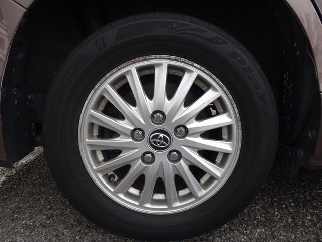 ノア ハイブリッドＸ　両側パワスラ　スマートキー　プッシュスタート　純正ＬＥＤヘッド　純正ＳＤナビ　Ｂｌｕｅｔｏｏｔｈオーディオ　フルセグ地デジ　バックカメラ　ＥＴＣ　１１型フリップダウンモニター　社外ドラレコ（13枚目）