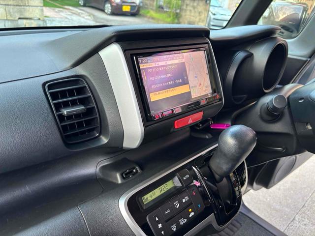 Ｎ－ＢＯＸ Ｇ　ＳＳパッケージ　ＥＴＣ　バックカメラ　両側電動スライドドア　ナビ　ＴＶ　オートライト　ＨＩＤ　スマートキー　アイドリングストップ　電動格納ミラー　シートヒーター　ベンチシート　ＣＶＴ　盗難防止システム　ＡＢＳ　ＥＳＣ（24枚目）