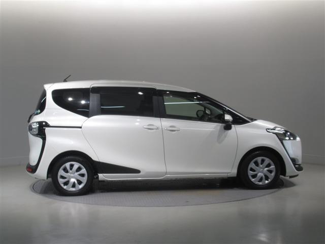 シエンタ Ｇ　衝突被害軽減システム　メモリーナビ　フルセグ　バックカメラ　ＥＴＣ　ＣＤ　ミュージックプレイヤー接続可　ＤＶＤ再生　両側電動スライド　乗車定員７人　３列シート　スマートキー　キーレス　ワンオーナー（7枚目）