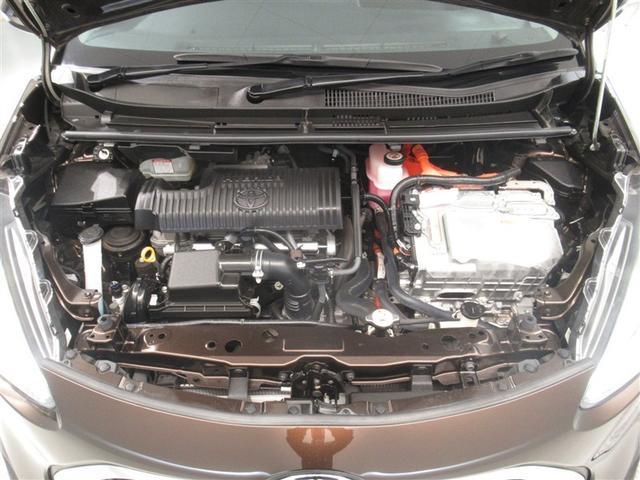 「まるまるクリン」によりエンジンルームもキレイに仕上げてあります　もちろん整備も済みですのでご安心してお乗りいただけます