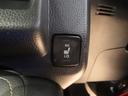 シートヒーターが運転席だけでなく助手席側にも付いています 運転者と別のスイッチなので、助手席側だけ温めることもできます 助手席の方にも優しく嬉しい装備です