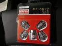 アルミホイール盗難防止ホイールロック付きです