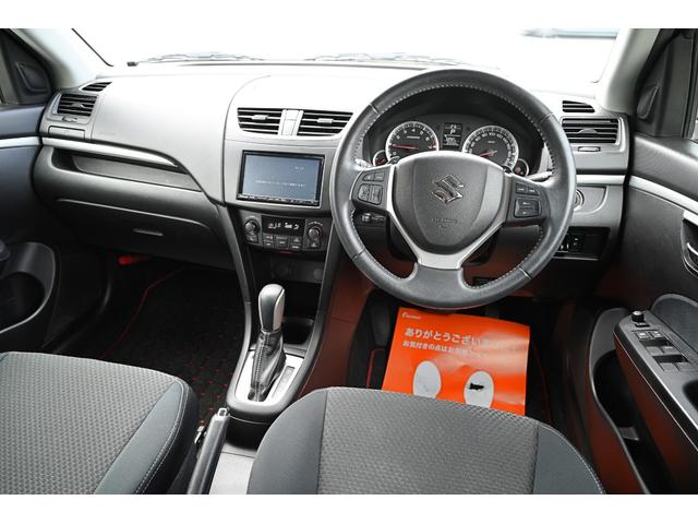 スイフト ＲＳ　純正ナビ　バックモニター　クルーズコントロール　ディスチャージヘッドライト　パドルシフト　ステアリングスイッチ　ドライブレコーダー（8枚目）