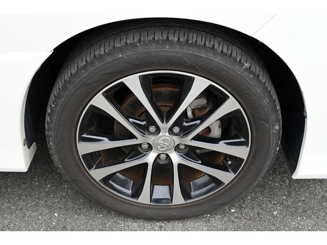 エスティマ アエラス プレミアムエディション 両側パワースライドドア パワーシート ディスチャージヘッドライト クルーズコントロール ステアリングスイッチ 純正ナビ バックモニター 後席フリップダウンモニター(11枚目)