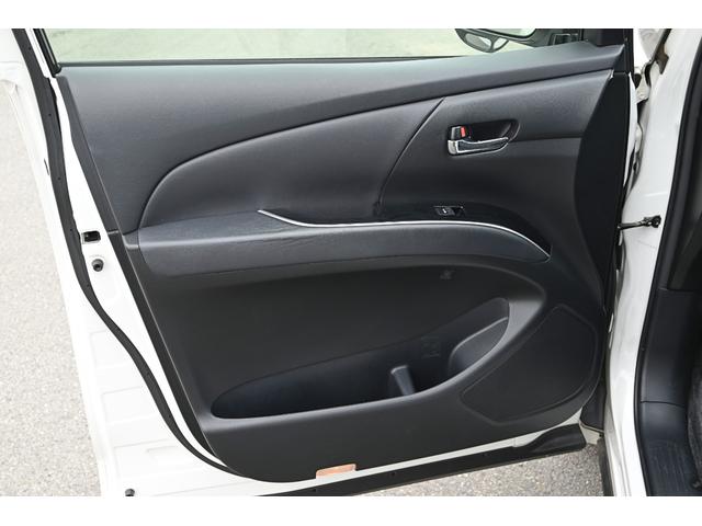 エスティマ アエラス プレミアムエディション 両側パワースライドドア パワーシート ディスチャージヘッドライト クルーズコントロール ステアリングスイッチ 純正ナビ バックモニター 後席フリップダウンモニター(21枚目)