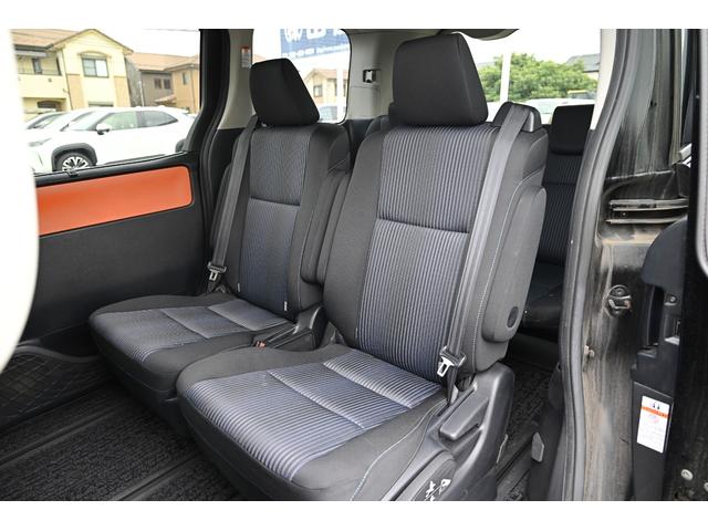 ヴォクシー ＺＳ　パワースライドドア　ナビ　バックモニター　スマートキー　プッシュスタート（34枚目）