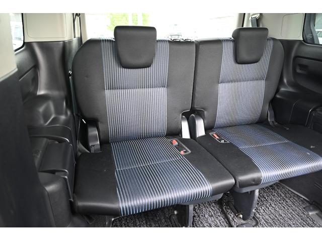 ヴォクシー ＺＳ　パワースライドドア　ナビ　バックモニター　スマートキー　プッシュスタート（36枚目）