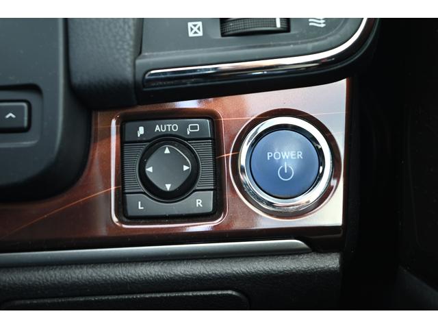 クラウンハイブリッド ロイヤルサルーン　ステアリングヒーター　前席パワーシート　シートヒーター　クルーズコントロール　メーカーナビ　バックモニター（17枚目）