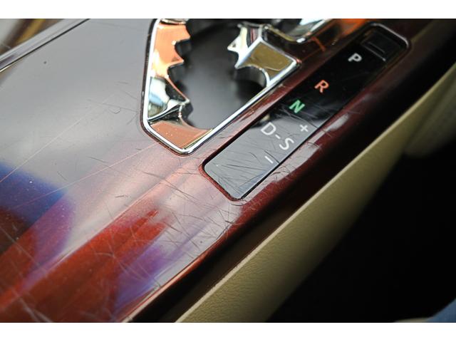 クラウンハイブリッド ロイヤルサルーン　ステアリングヒーター　前席パワーシート　シートヒーター　クルーズコントロール　メーカーナビ　バックモニター（24枚目）