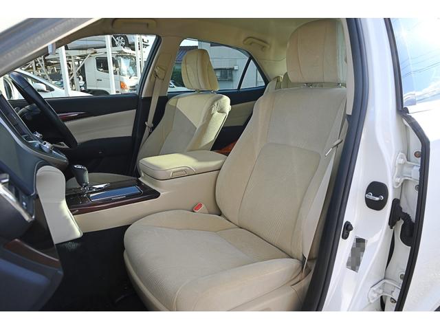 クラウンハイブリッド ロイヤルサルーン　ステアリングヒーター　前席パワーシート　シートヒーター　クルーズコントロール　メーカーナビ　バックモニター（29枚目）